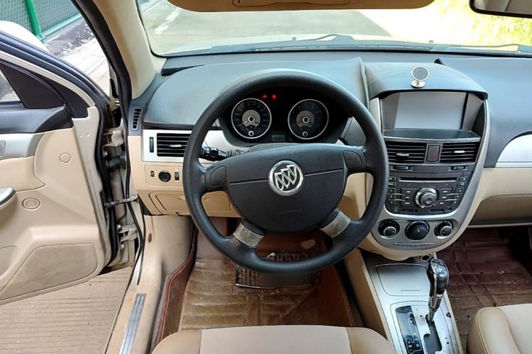 Used Buick Excelle 2013 1.5L Automatic Classic Model Steering Wheel