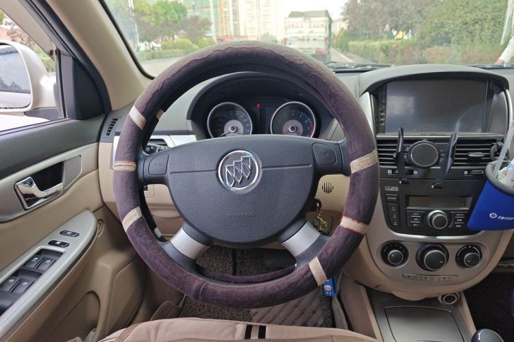 Used Buick Excelle 2013 1.5L Automatic Classic Model Steering Wheel