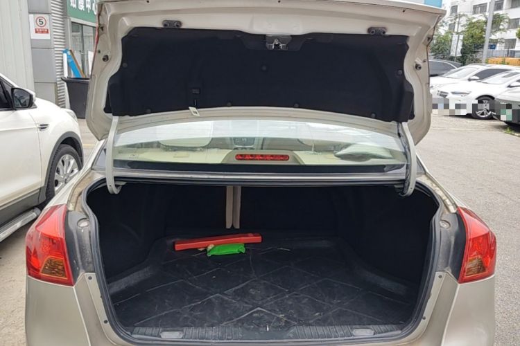 Used Buick Excelle 2013 1.5L Automatic Classic Model Trunk