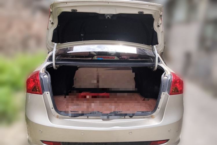 Used Buick Excelle 2013 1.5L Manual Luxury Model Trunk