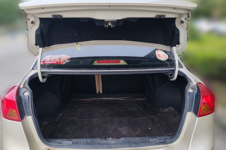 Used Buick Excelle 2013 1.5L Automatic Classic Model Trunk