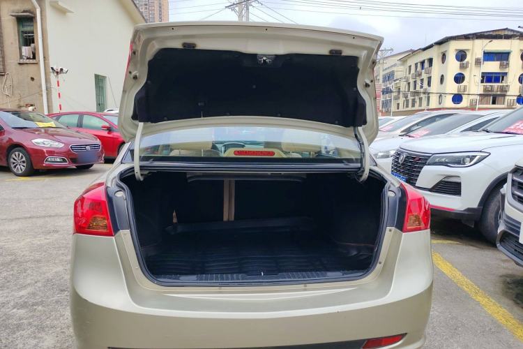 Used Buick Excelle 2013 1.5L Automatic Classic Model Trunk