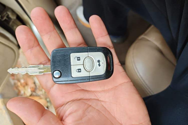 Used Buick Excelle 2013 1.5L Automatic Luxury Model Vehicle Key