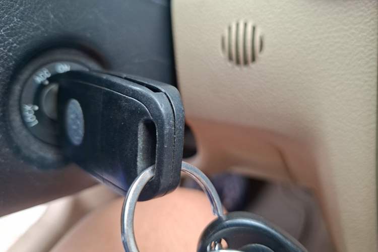 Used Buick Excelle 2013 1.5L Automatic Classic Model Vehicle Key