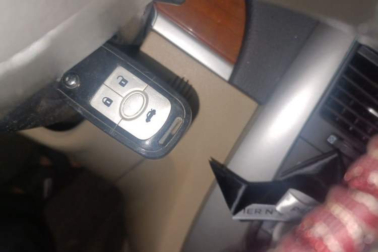 Used Buick Excelle 2013 1.5L Manual Luxury Model Vehicle Key