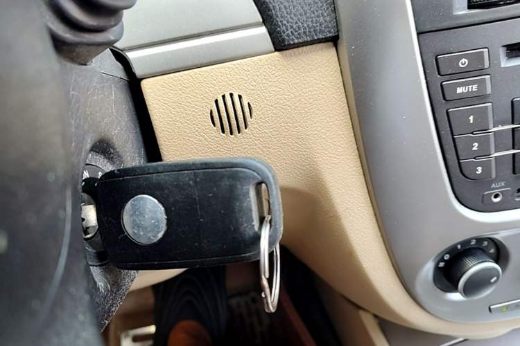 Used Buick Excelle 2013 1.5L Automatic Classic Model Vehicle Key