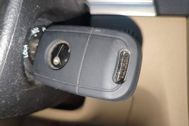 Used Buick Excelle 2013 1.5L Automatic Classic Model Vehicle Key