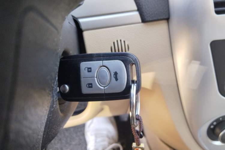 Used Buick Excelle 2013 1.5L Automatic Classic Model Vehicle Key