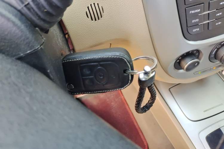 Used Buick Excelle 2013 1.5L Automatic Classic Model Vehicle Key