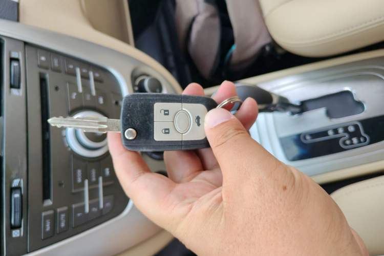Used Buick Excelle 2013 1.5L Automatic Classic Model Vehicle Key