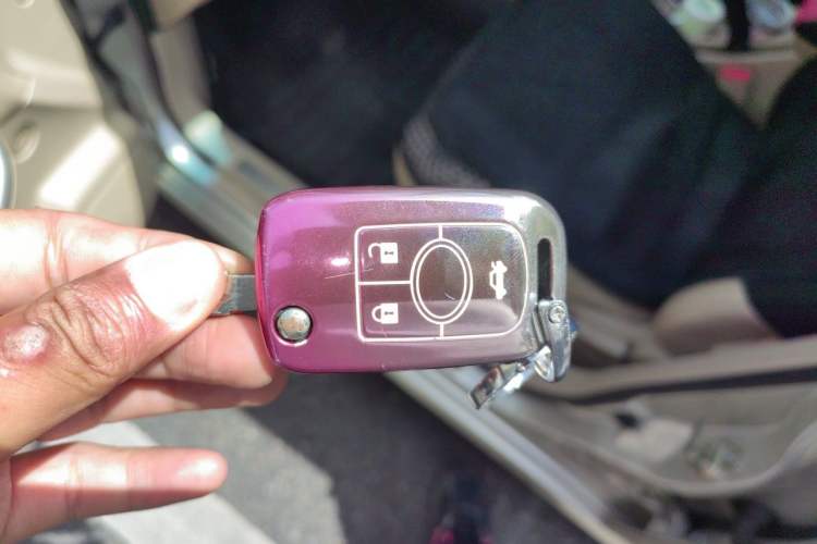Used Buick Excelle 2013 1.5L Automatic Luxury Model Vehicle Key