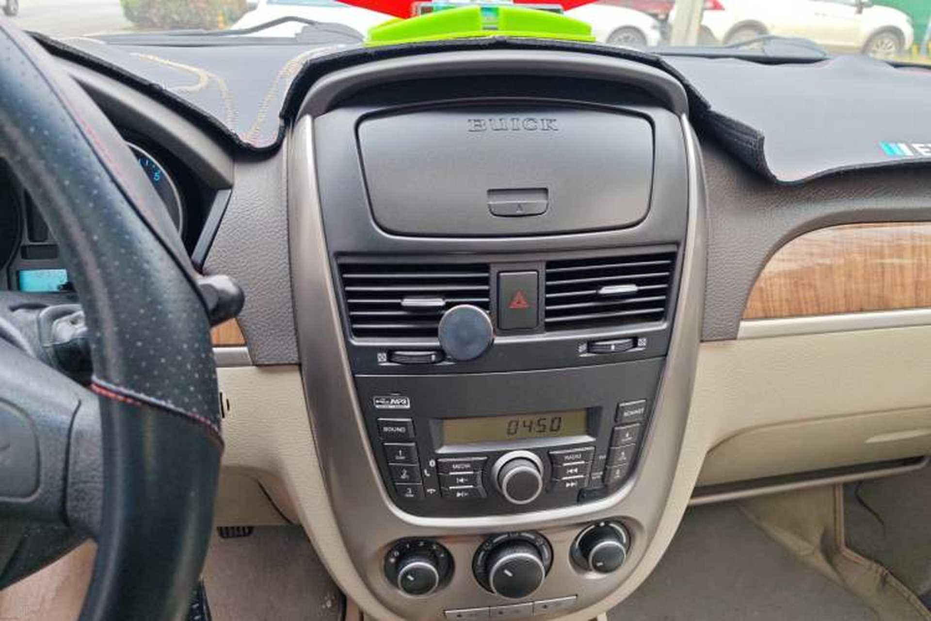Used Buick Excelle 2015 1.5L Manual Classic Trim Audio And AC Panel