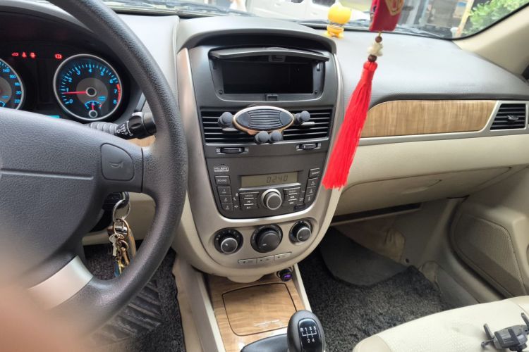 Used Buick Excelle 2015 1.5L Manual Classic Trim Audio And AC Panel