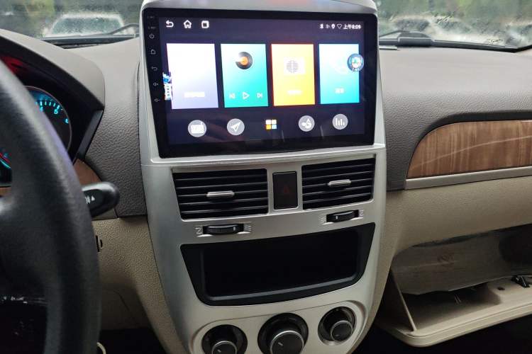 Used Buick Excelle 2015 1.5L Automatic Classic Model Audio And AC Panel
