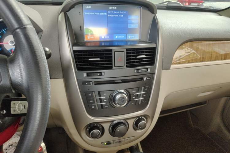 Used Buick Excelle 2015 1.5L Automatic Luxury Edition Audio And AC Panel