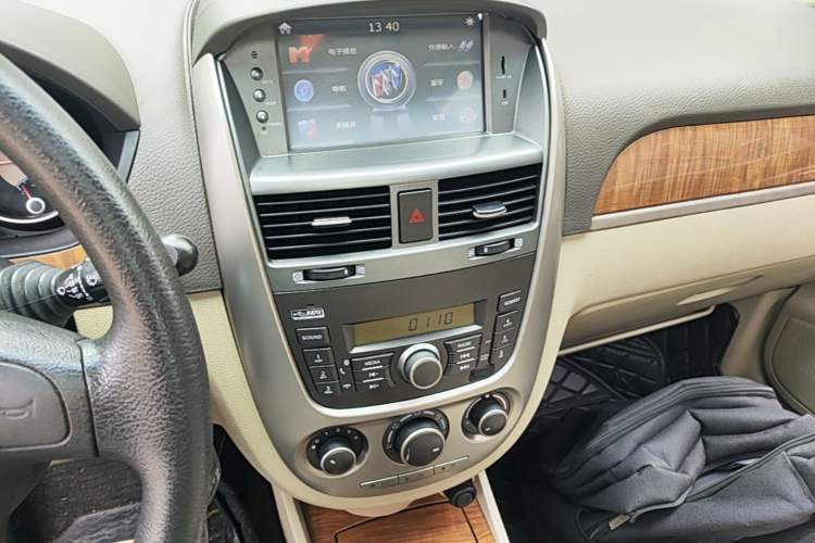Used Buick Excelle 2015 1.5L Manual Classic Trim Audio And AC Panel