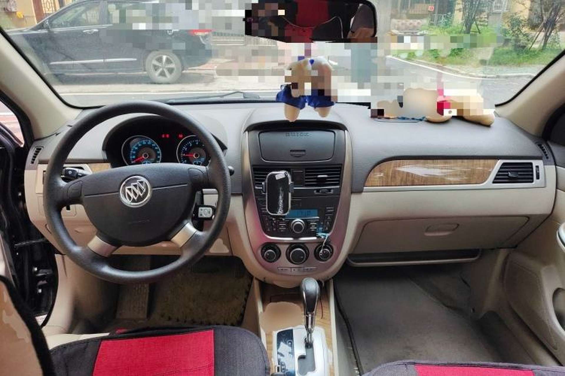 Used Buick Excelle 2015 1.5L Automatic Classic Model Center Console