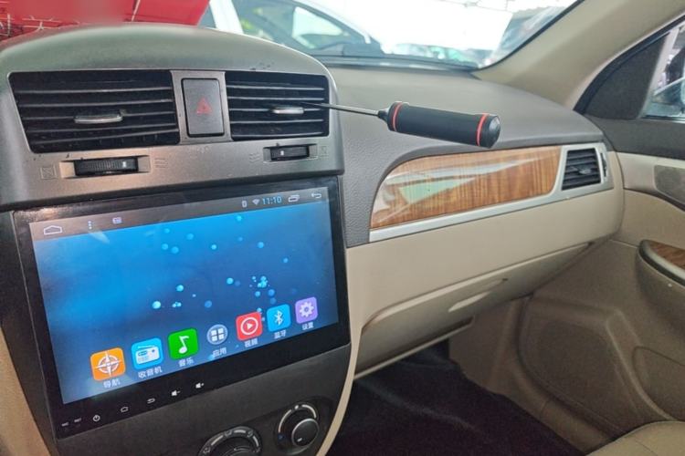 Used Buick Excelle 2015 1.5L Automatic Classic Model Center Console