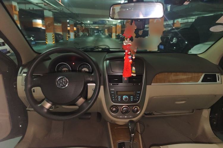 Used Buick Excelle 2015 1.5L Automatic Classic Model Center Console