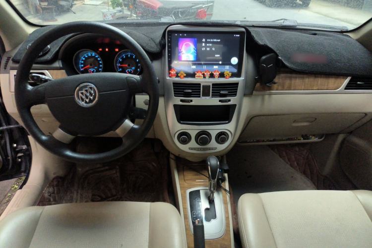 Used Buick Excelle 2015 1.5L Automatic Classic Model Center Console