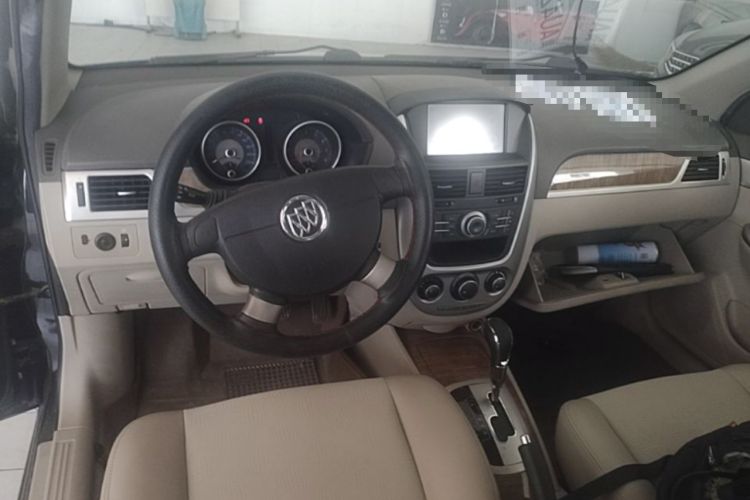 Used Buick Excelle 2015 1.5L Automatic Classic Model Center Console