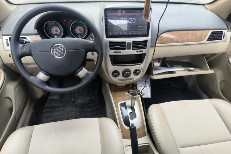 Used Buick Excelle 2015 1.5L Automatic Classic Model Center Console