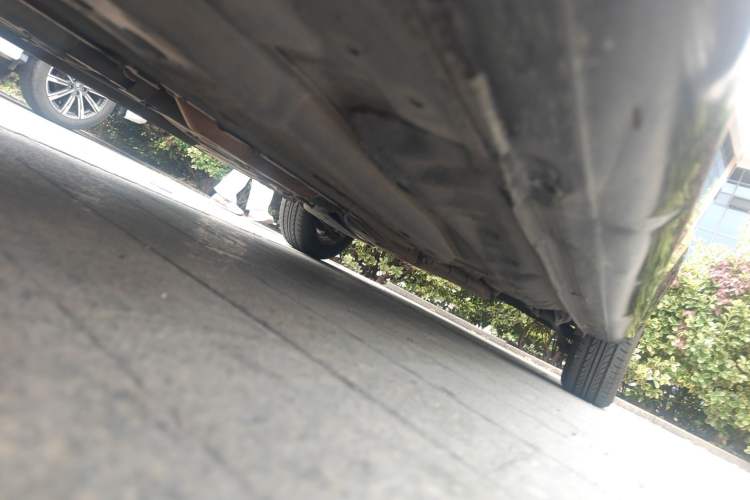 Used Buick Excelle 2015 1.5L Automatic Classic Model Chassis Front Left