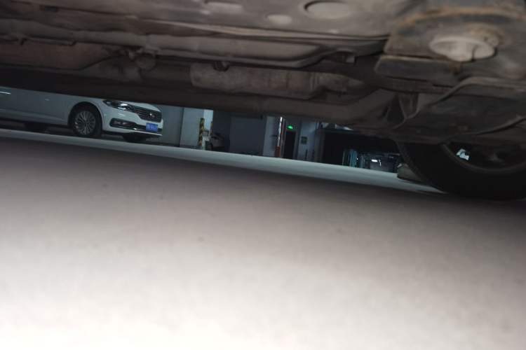 Used Buick Excelle 2015 1.5L Manual Classic Trim Chassis Front Right