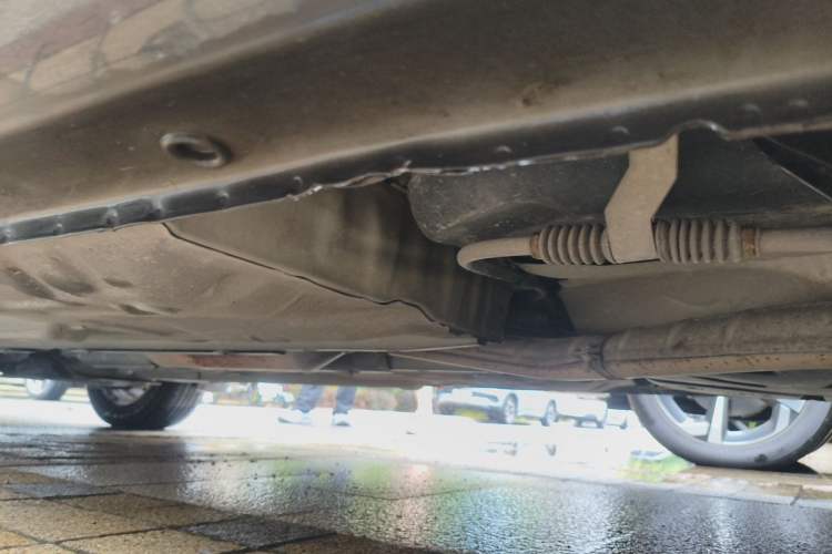Used Buick Excelle 2015 1.5L Automatic Classic Model Chassis Rear Left