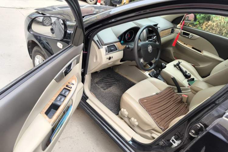 Used Buick Excelle 2015 1.5L Manual Classic Trim Driver Seat