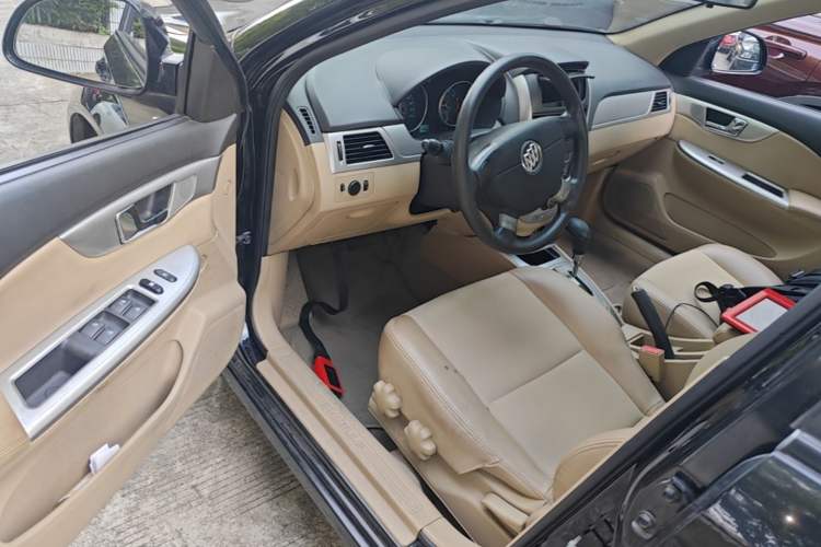 Used Buick Excelle 2015 1.5L Automatic Classic Model Driver Seat