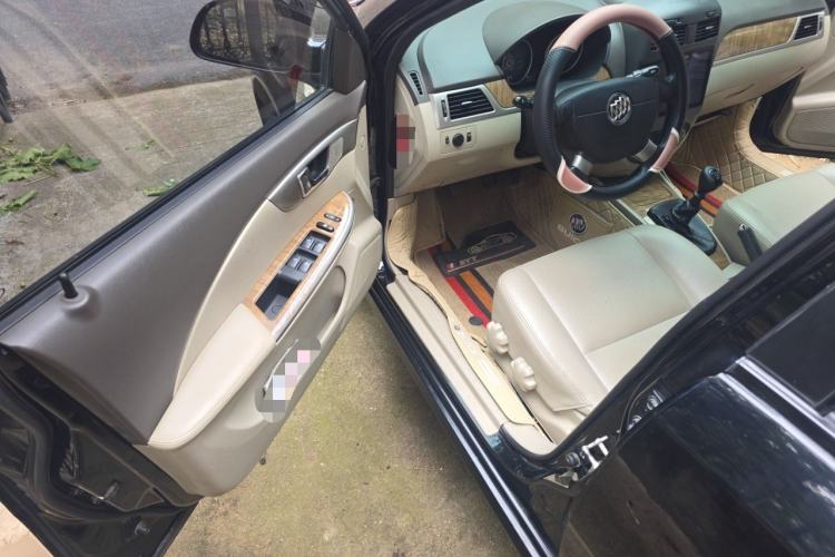 Used Buick Excelle 2015 1.5L Manual Luxury Model Driver Seat