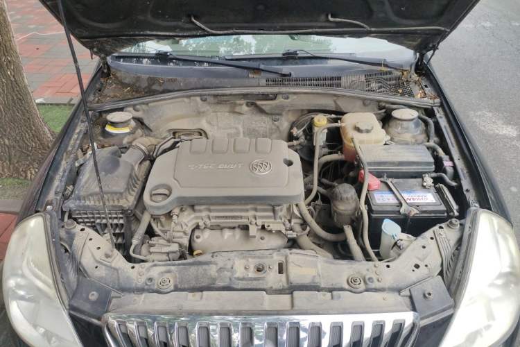 Used Buick Excelle 2015 1.5L Automatic Classic Model Engine Bay
