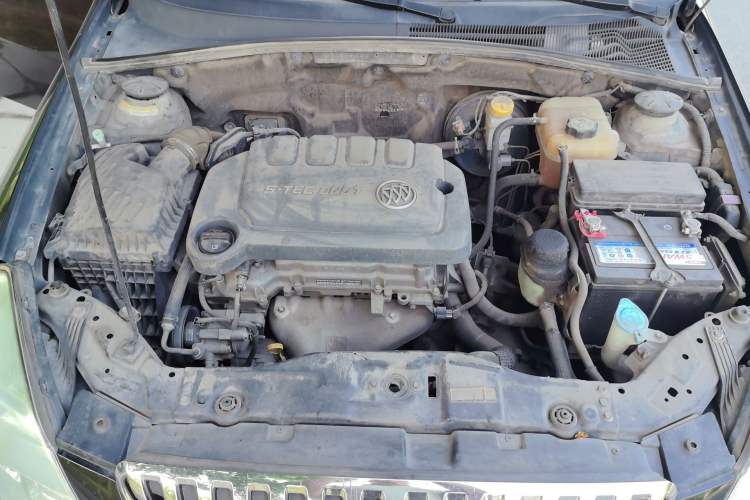 Used Buick Excelle 2015 1.5L Automatic Classic Model Engine Bay