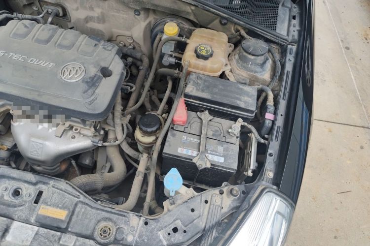 Used Buick Excelle 2015 1.5L Manual Classic Trim Engine Bay Left