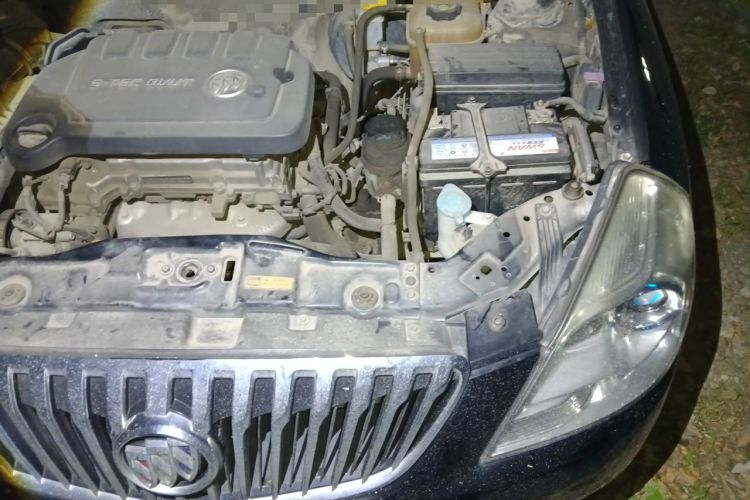 Used Buick Excelle 2015 1.5L Manual Classic Trim Engine Bay Left