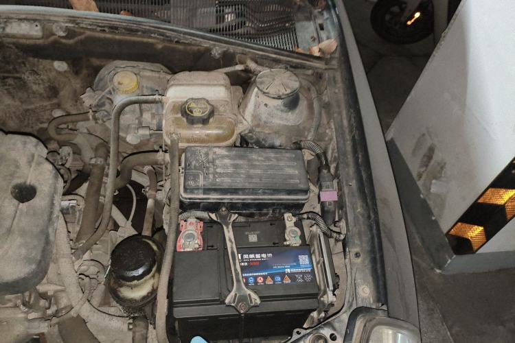 Used Buick Excelle 2015 1.5L Automatic Classic Model Engine Bay Left