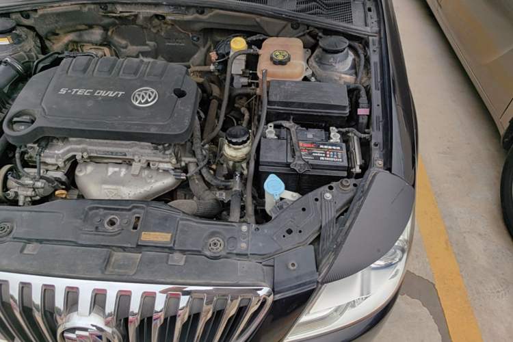 Used Buick Excelle 2015 1.5L Automatic Classic Model Engine Bay Left