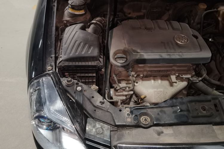 Used Buick Excelle 2015 1.5L Manual Classic Trim Engine Bay Right