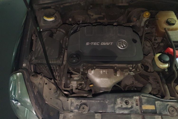 Used Buick Excelle 2015 1.5L Automatic Classic Model Engine Bay Right