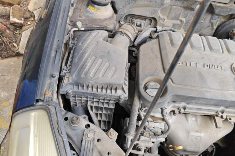 Used Buick Excelle 2015 1.5L Automatic Classic Model Engine Bay Right