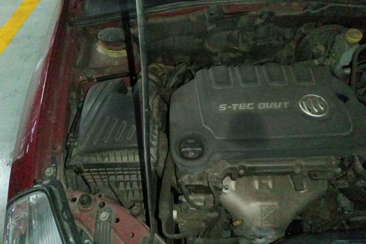 Used Buick Excelle 2015 1.5L Automatic Classic Model Engine Bay Right