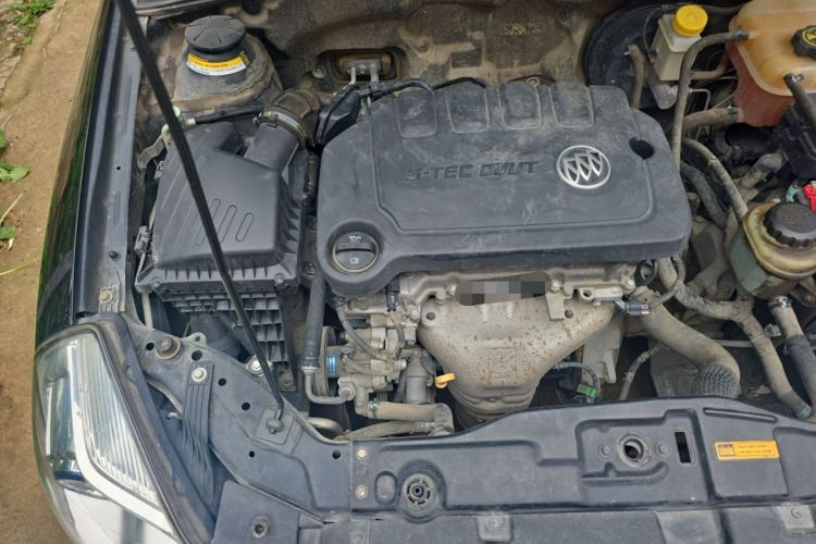 Used Buick Excelle 2015 1.5L Manual Luxury Model Engine Bay Right