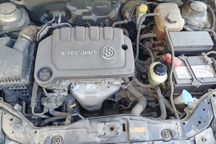 Used Buick Excelle 2015 1.5L Automatic Classic Model Engine Bay