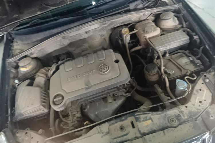 Used Buick Excelle 2015 1.5L Manual Classic Trim Engine Bay