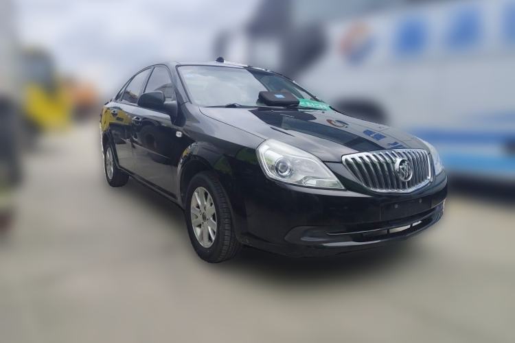 Used Buick Excelle 2015 1.5L Manual Classic Trim Front Right 45 Deg