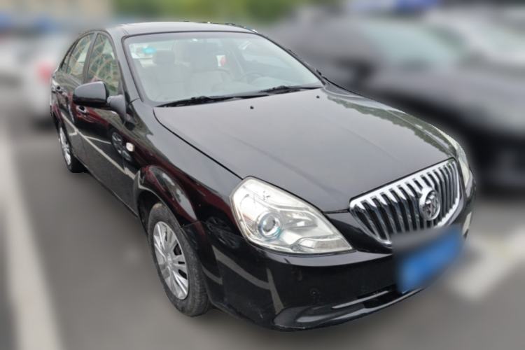 Used Buick Excelle 2015 1.5L Manual Classic Trim Front Right 45 Deg