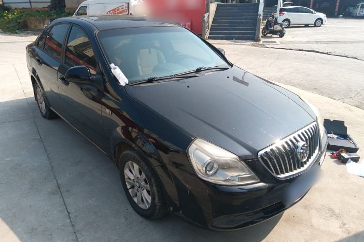 Used Buick Excelle 2015 1.5L Manual Classic Trim Front Right 45 Deg