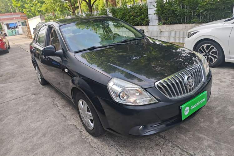 Used Buick Excelle 2015 1.5L Automatic Classic Model Front Right 45 Deg