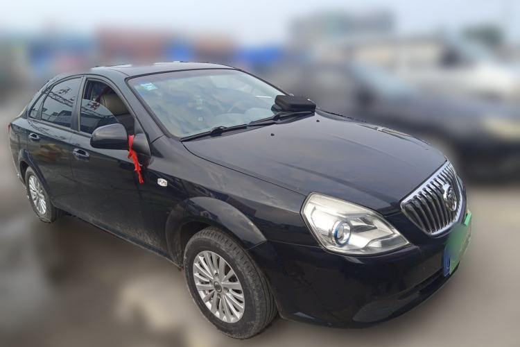 Used Buick Excelle 2015 1.5L Manual Classic Trim Front Right 45 Deg